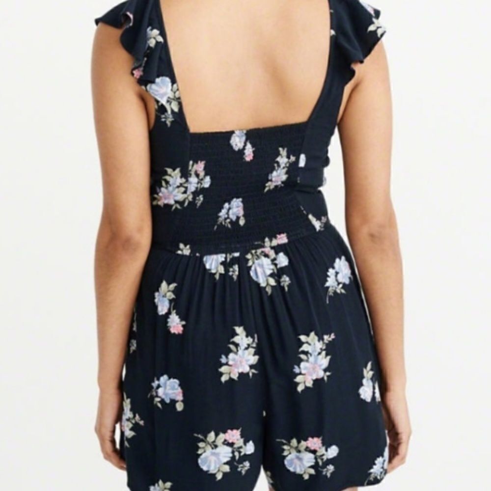 Abercrombie & Fitch Navy Floral Romper - Picture 2 of 2